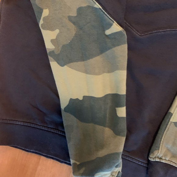 Vintage Adidas Black and Camo Crewneck Sweatshirt - Picture 4 of 6